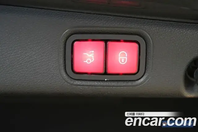 Mercedes-Benz E-Class 2019 — Photo 3/20