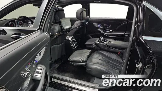 Mercedes-Benz S-Class 2018 — Фото 17/20