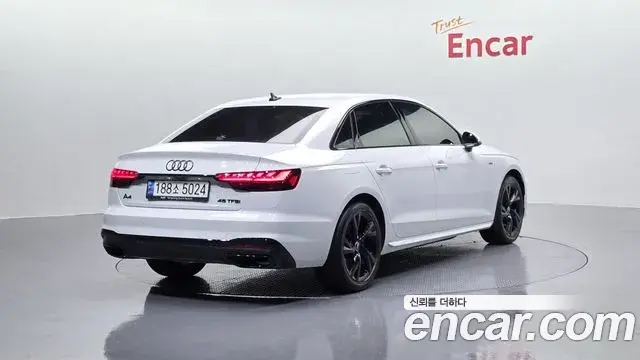 Audi A4 2022 — Şəkil 16/20