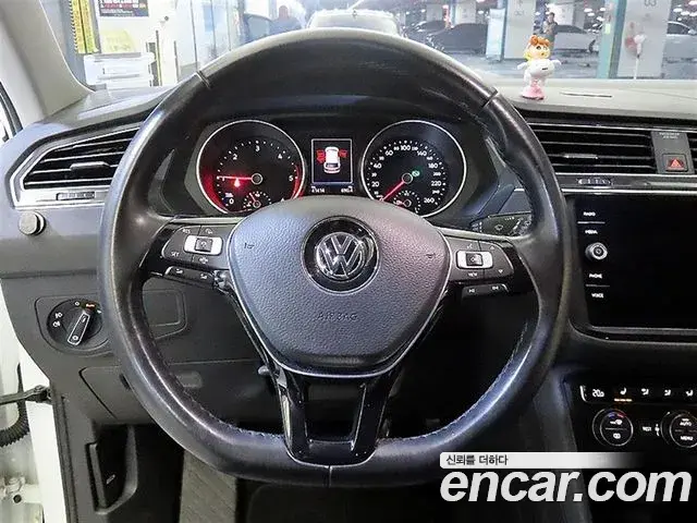 Volkswagen Tiguan 2020 — Şəkil 12/20