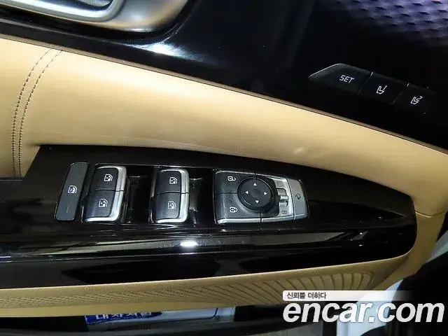 Kia Carnival 2021 — Фото 13/20