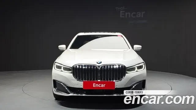 BMW 7 Series 2021 — ფოტო 4/20