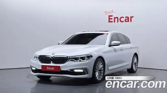 BMW 5 Series 2018 — Şəkil 10/20