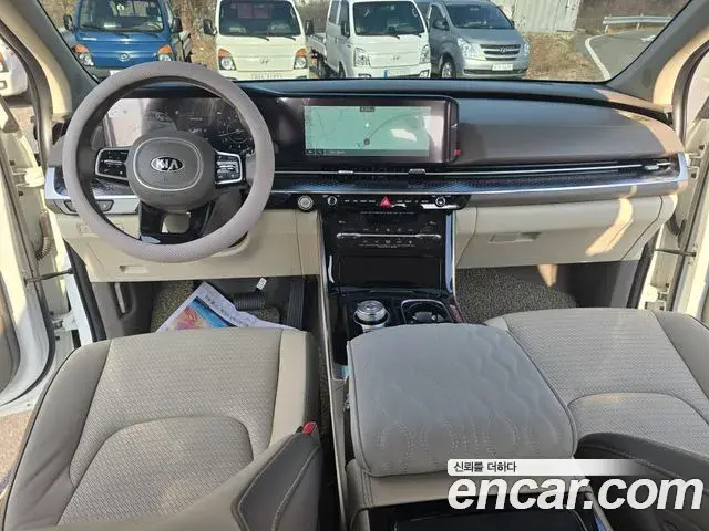 Kia Carnival 2021 — Photo 12/20