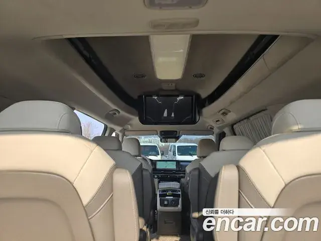Kia Carnival 2021 — Photo 1/20