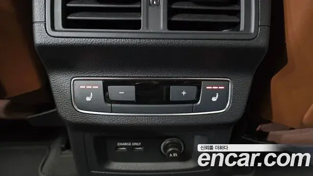 Audi Q5 2021 — Фото 18/20