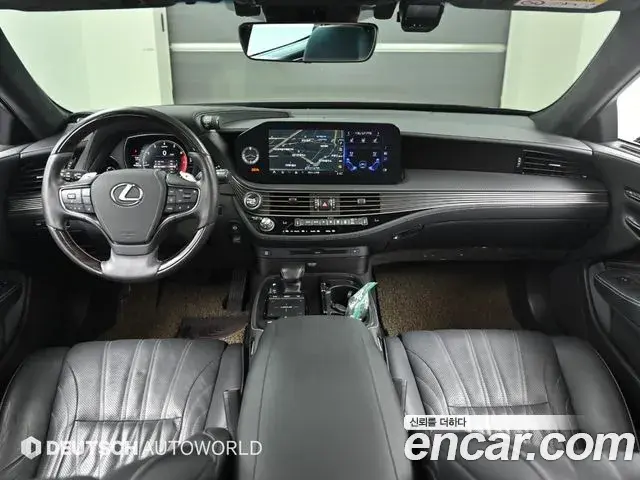 Lexus LS500 2021 — Photo 7/20