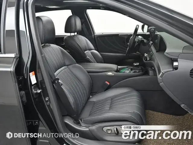 Lexus LS500 2021 — Photo 10/20