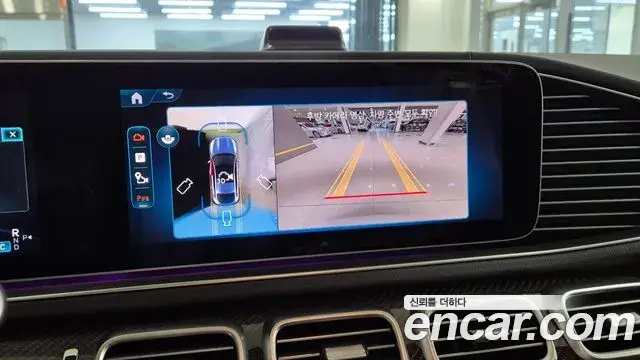 Mercedes-Benz GLE-Class 2025 — Photo 19/20