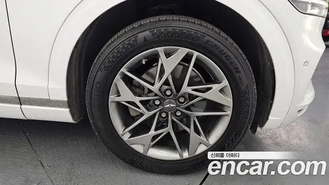 Genesis GV70 2021 — ფოტო 7/21