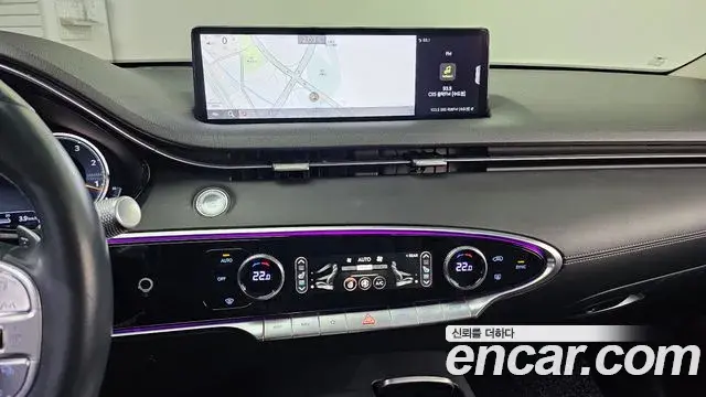 Genesis GV70 2021 — ფოტო 9/21
