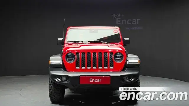 Jeep Wrangler 2021 — ფოტო 16/20