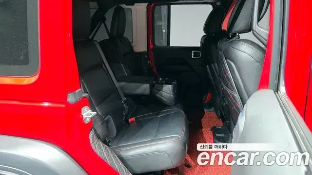 Jeep Wrangler 2021 — ფოტო 9/20