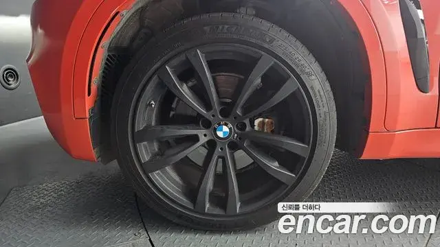 BMW X6 2018 — Şəkil 8/20