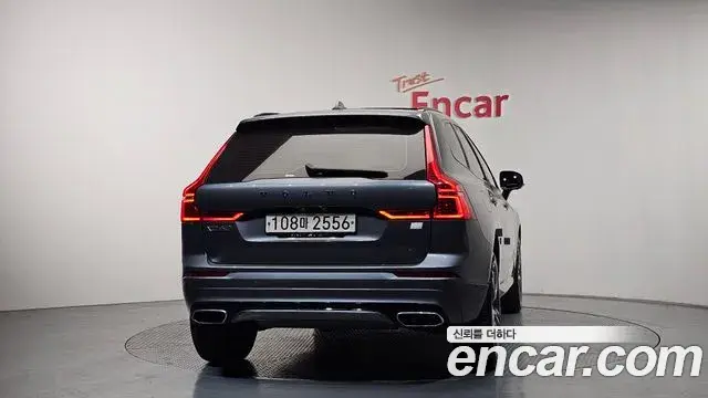 Volvo XC60 2020 — Şəkil 3/20