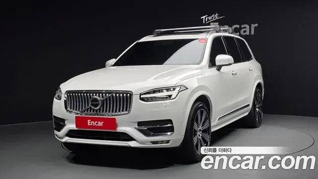 Volvo XC90 2021 — Фото 1/20