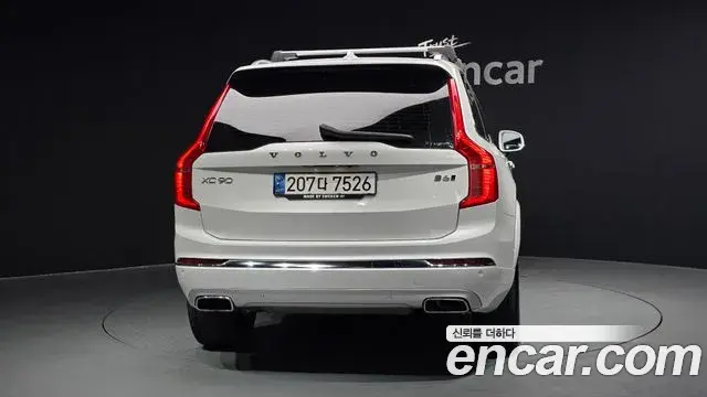 Volvo XC90 2021 — Фото 4/20