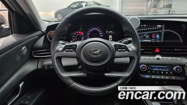 Hyundai The New Avante Hybrid 2020 — Photo 6/30