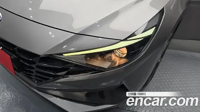 Hyundai The New Avante Hybrid 2020 — Photo 25/30