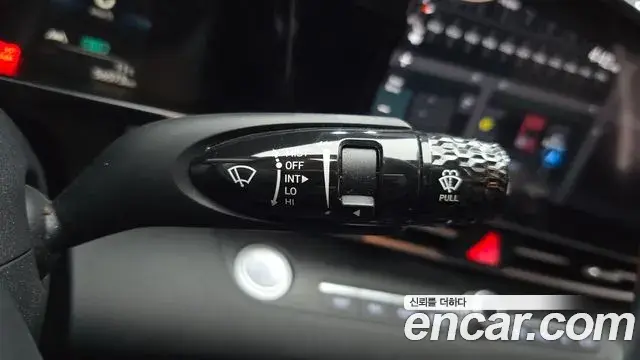 Hyundai The New Avante Hybrid 2020 — Photo 4/30