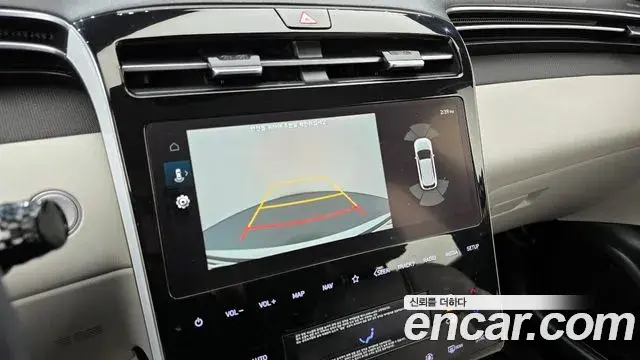 Hyundai Tucson Hybrid 2023 — ფოტო 13/20