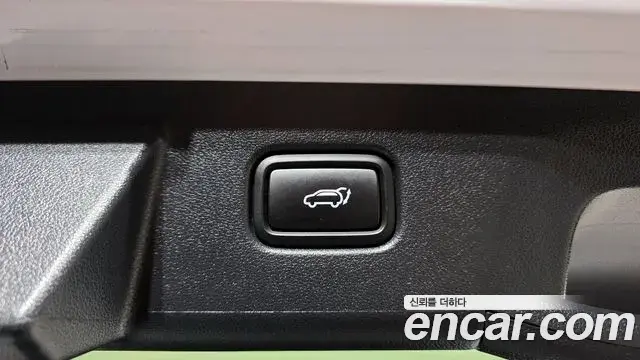 Hyundai Tucson Hybrid 2023 — ფოტო 16/20