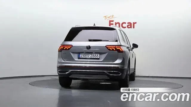 Volkswagen Tiguan Allspace 2022 — Şəkil 20/20