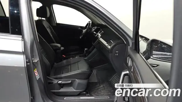 Volkswagen Tiguan Allspace 2022 — Şəkil 10/20