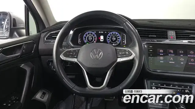 Volkswagen Tiguan Allspace 2022 — Şəkil 15/20