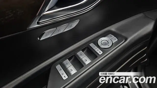 Genesis GV80 2021 — Şəkil 27/32