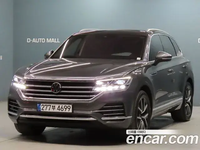 Volkswagen Touareg 2023 — Photo 2/20
