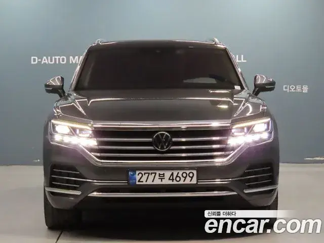 Volkswagen Touareg 2023 — Photo 7/20