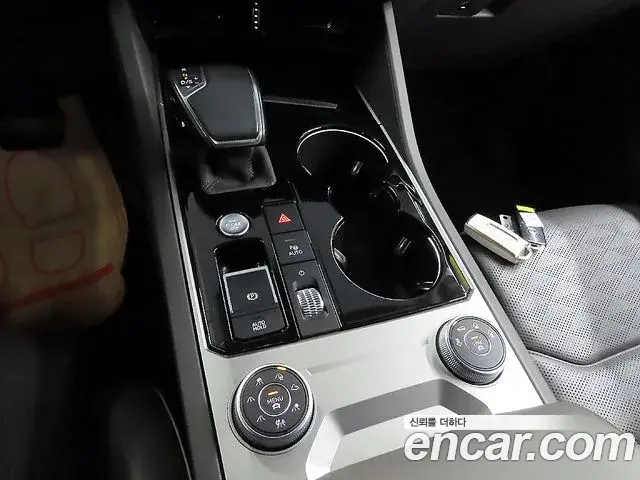 Volkswagen Touareg 2023 — Photo 5/20