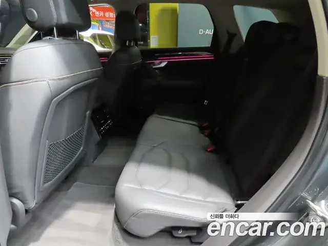 Volkswagen Touareg 2023 — Photo 9/20