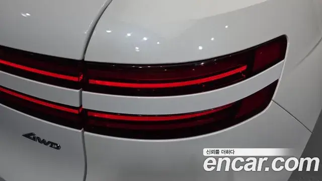 Genesis GV70 2021 — ფოტო 3/33