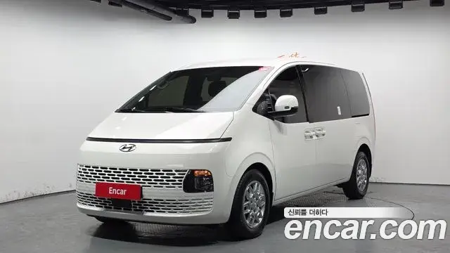 Hyundai Staria 2024 — Şəkil 32/32