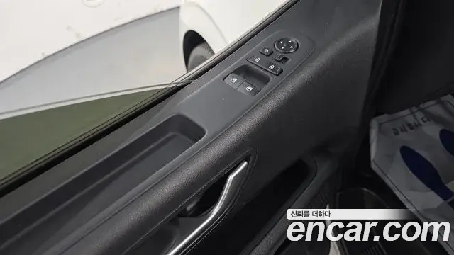 Hyundai Staria 2024 — Şəkil 21/32