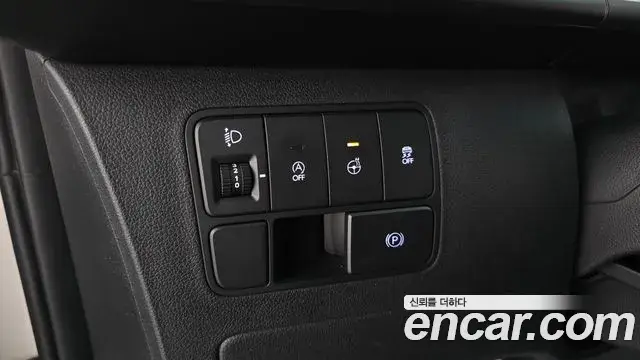 Hyundai Staria 2024 — Şəkil 16/32