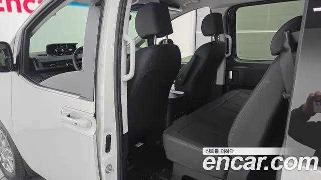 Hyundai Staria 2024 — Şəkil 11/32