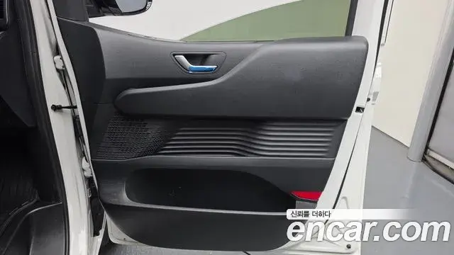 Hyundai Staria 2024 — Şəkil 8/32