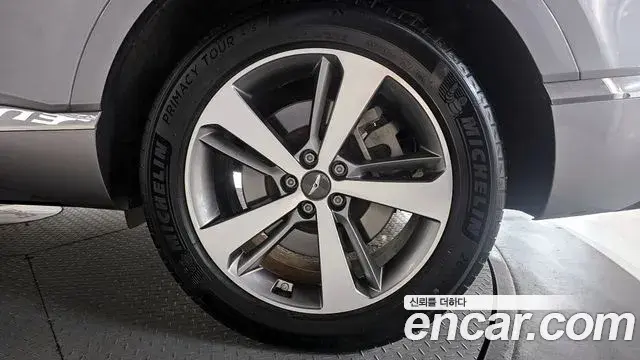 Genesis GV80 2021 — ფოტო 13/30