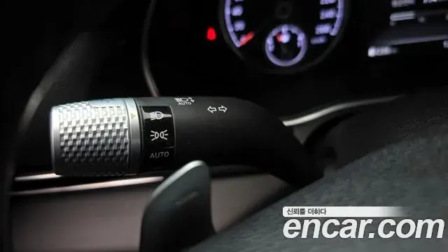 Genesis GV80 2021 — ფოტო 24/30