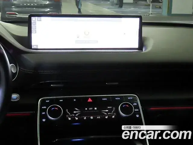Genesis GV80 2021 — Photo 8/20