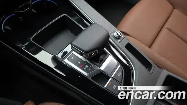Audi A4 2023 — ფოტო 7/20