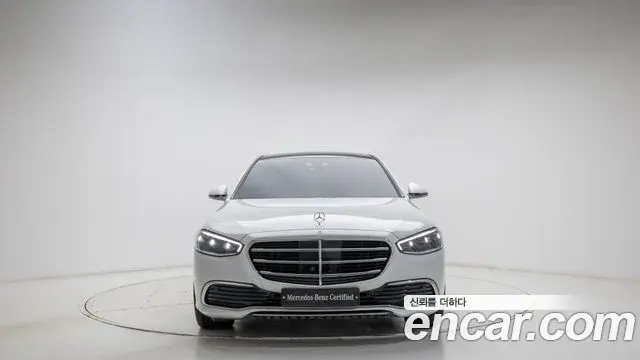 Mercedes-Benz S-Class 2025 — Фото 2/20