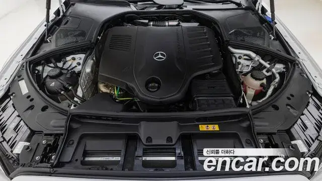 Mercedes-Benz S-Class 2025 — Фото 5/20