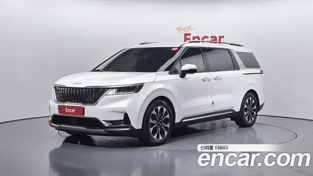 Kia Carnival 2022 — Фото 1/20