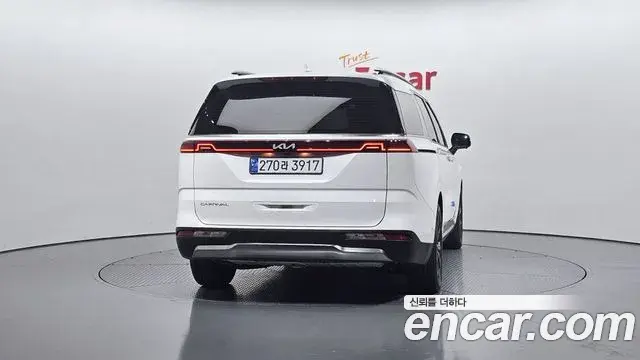 Kia Carnival 2022 — Фото 4/20