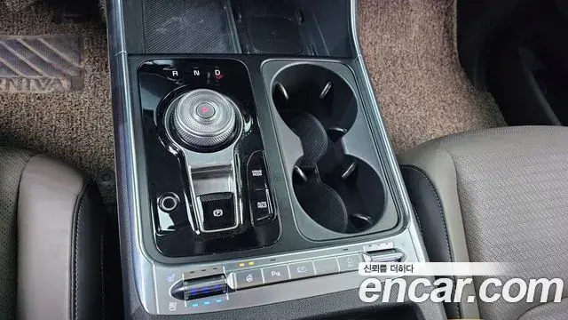 Kia Carnival 2024 — Фото 9/20