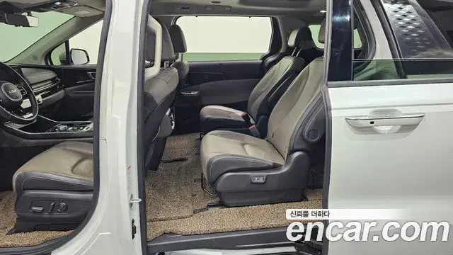 Kia Carnival 2024 — Фото 11/20